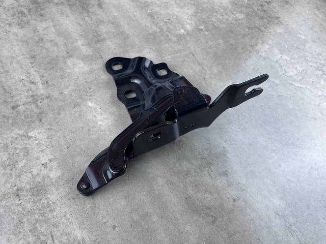 41617262876 BMW Петля капота правая купить в Хмельницкий