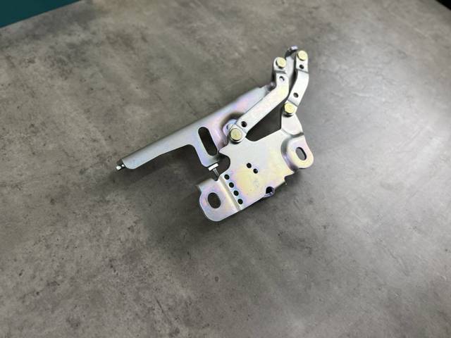 BMW 41617286343 Петля капота левая в наличии Киев