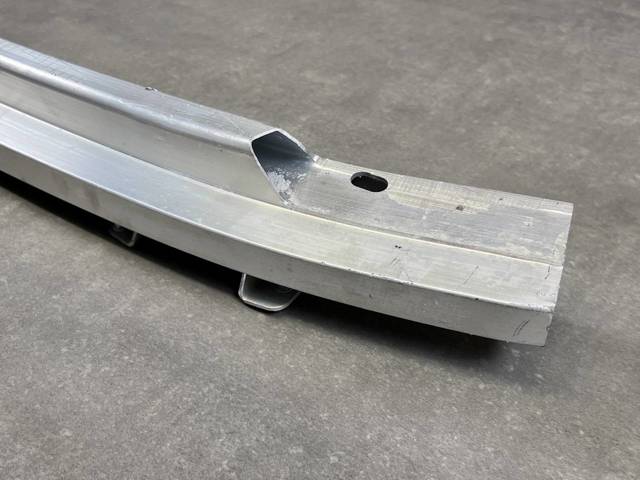4L0807113A VAG Усилитель переднего бампера купить в Сумы