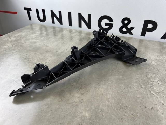 4L0807284B VAG Направляющая переднего бампера правая купить в Ровно