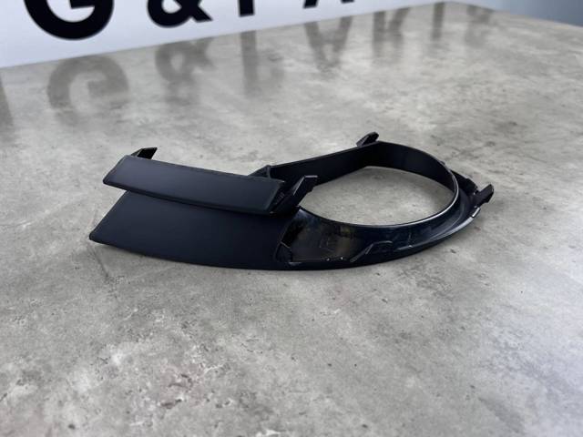 4L0807490A VAG Ободок (окантовка) фары противотуманной правой купить в Житомир