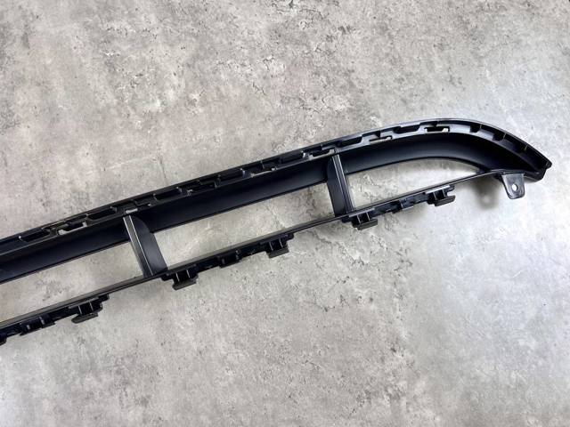 4L0807683E01C VAG Решетка бампера купить в Запорожье