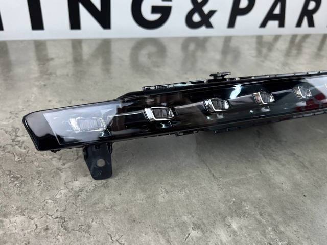 4L0953042D VAG Поворотник правый купить в Харьков