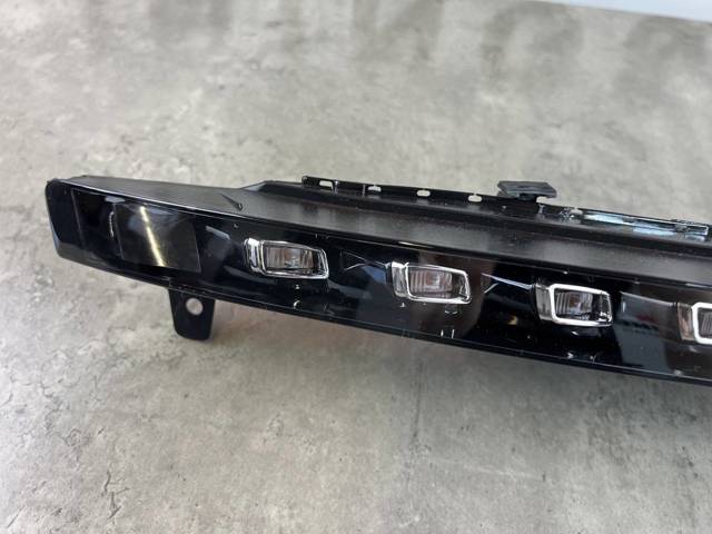 4L0953042E Указатель поворота правый купить Ровно