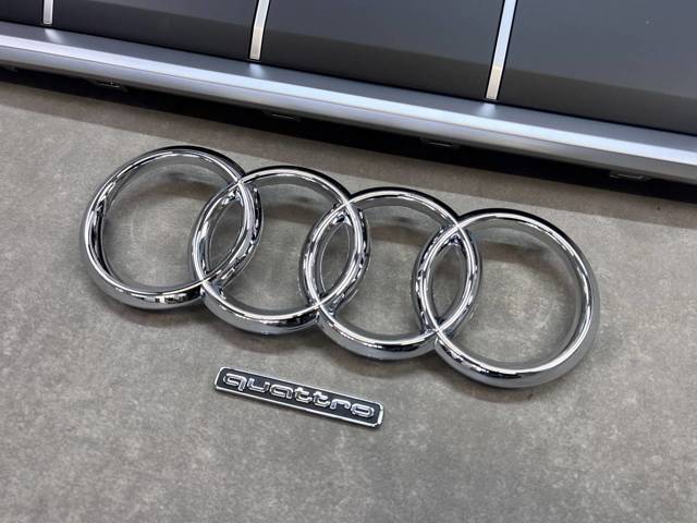 4M0853651AJMX3 Решетка радиатора купить Киев