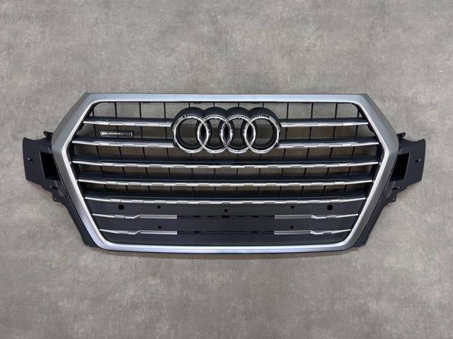4M0853651QMX3 VAG Решетка радиатора купить в Черновцы