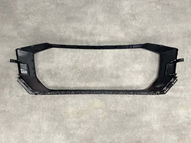 4M8807725GRU VAG Накладка решетки радиатора нижняя купить в Сумы
