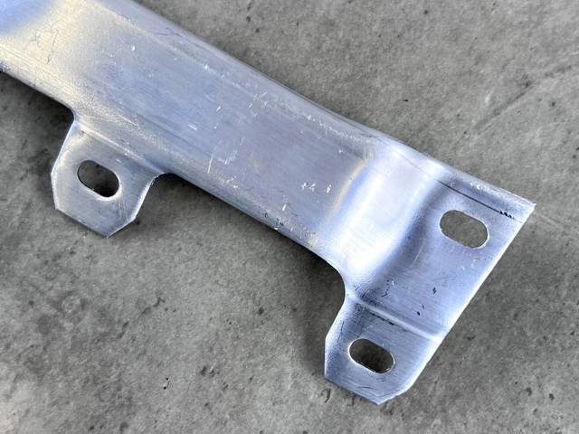 BMW 51117158894 Кронштейн бампера переднего правый в наличии Николаев