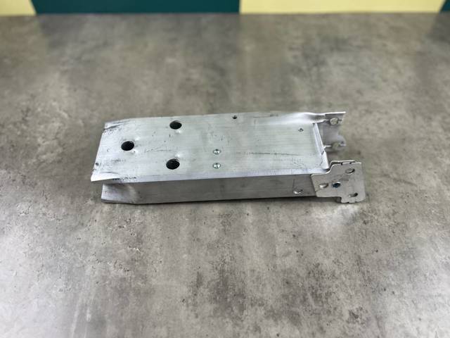 51117266191 BMW Кронштейн усилителя переднего бампера купить в Черкассы
