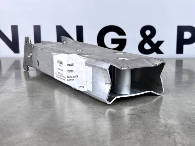 51117289908 BMW Кронштейн усилителя переднего бампера купить в Львов