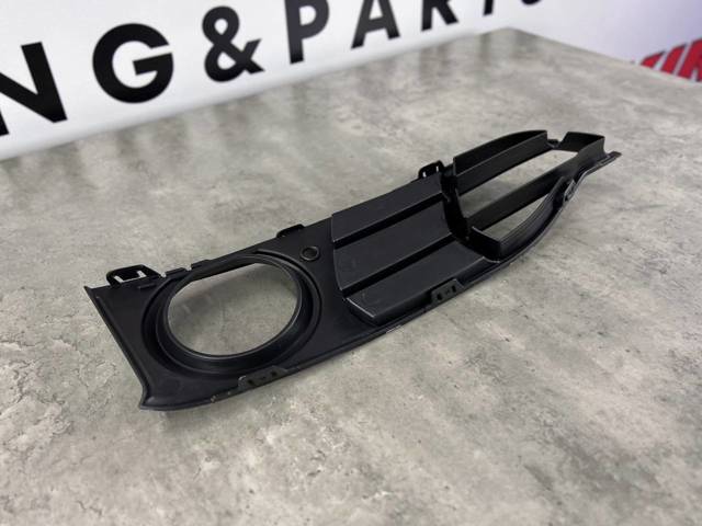 BMW 51117293797 Решетка бампера переднего левая в наличии Черкассы