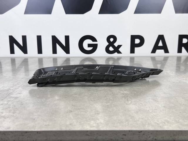 BMW 51117303758 Решетка бампера переднего правая в наличии Ужгород
