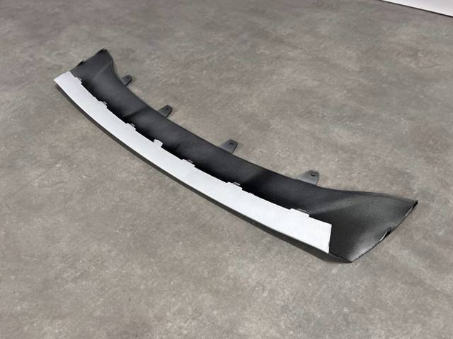 51117319805 BMW Накладка бампера переднего купить в Хмельницкий