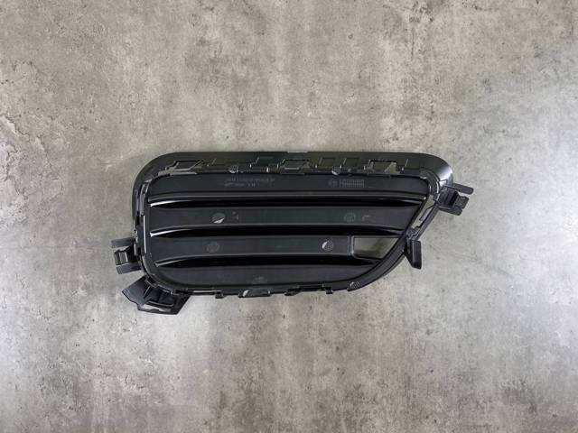 BMW 51117338513 Решетка бампера переднего левая нижняя в наличии Киев