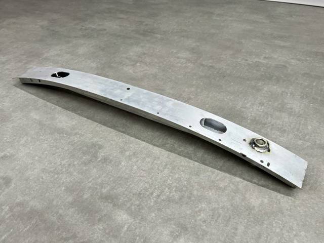 BMW 51117371990 Усилитель бампера переднего в наличии Чернигов