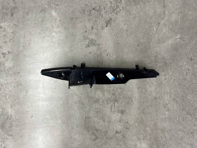 51117399984 BMW Направляющая переднего бампера правая купить в Павлоград