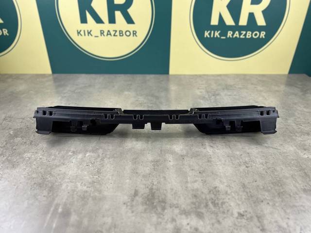 BMW 51117409550 Решетка бампера переднего центральная в наличии Киев