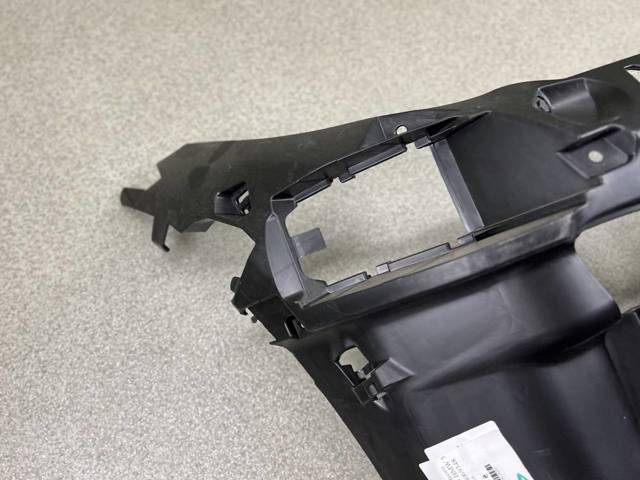 51117422248 BMW Кронштейн бампера переднего правый купить в Сумы