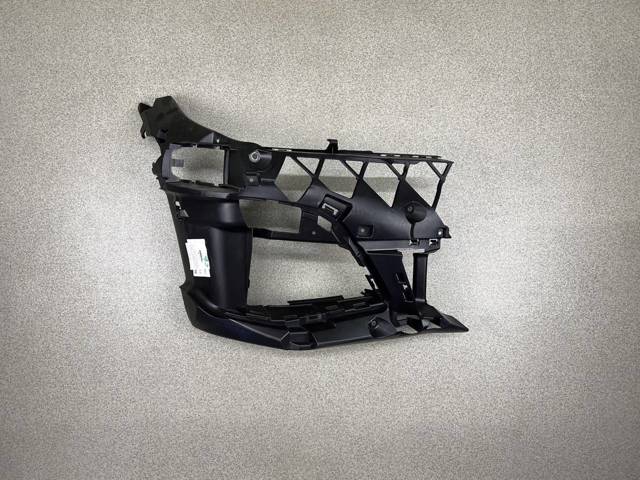 BMW 51117422248 Кронштейн бампера переднего правый в наличии Чернигов