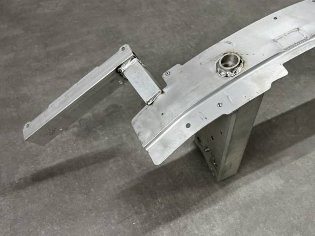 51117447069 BMW Усилитель бампера переднего купить в Тернополь