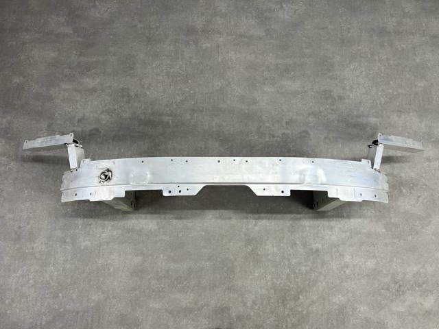 BMW 51117447069 Усилитель переднего бампера в наличии Николаев