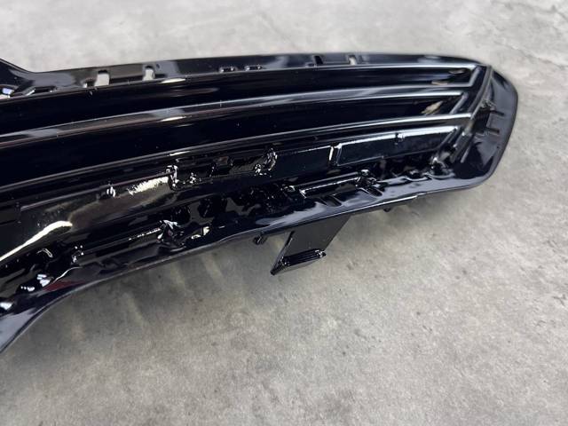 51117464206 BMW Решетка бампера переднего правая купить в Ужгород