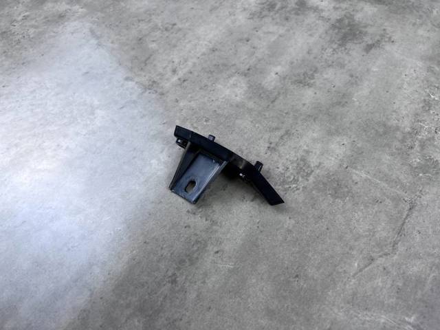 51117930989 BMW Кронштейн бампера переднего левый купить в Одесса