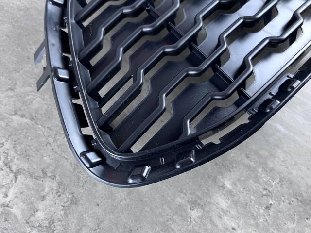 BMW 51118056941 Решетка бампера переднего левая в наличии Ровно