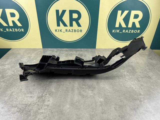 BMW 51118064595 Кронштейн крепления противотуманной фары левой в наличии Полтава