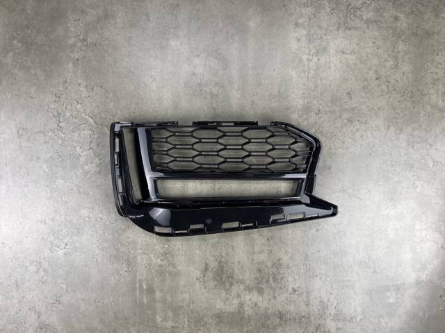 BMW 51118064963 Решетка бампера переднего левая в наличии Украина