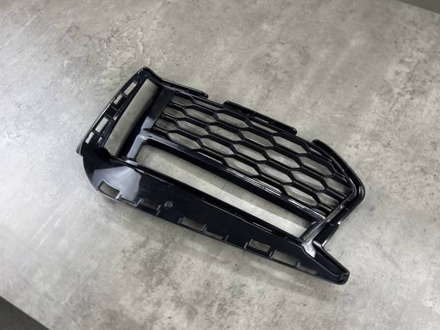 51118064963 BMW Решетка бампера переднего левая купить в Николаев