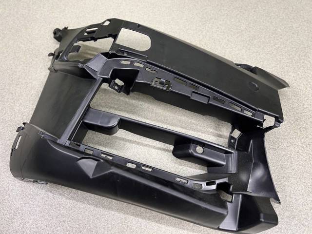 51118064968 BMW Кронштейн крепления противотуманной фары правой купить в Днепр