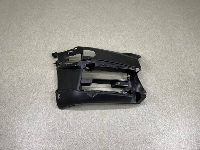 BMW 51118064968 Кронштейн крепления противотуманной фары правой в наличии Харьков