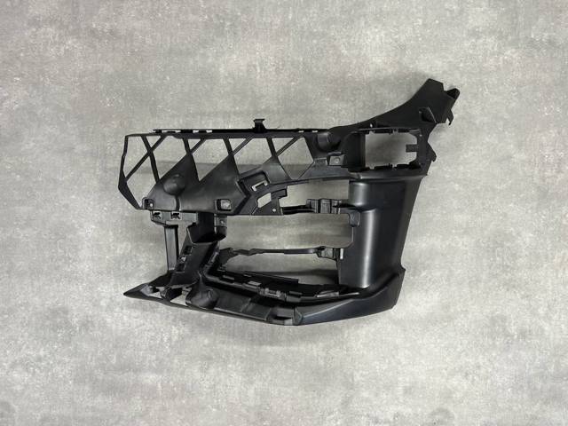 BMW 51118069347 Кронштейн бампера переднего левый в наличии Николаев