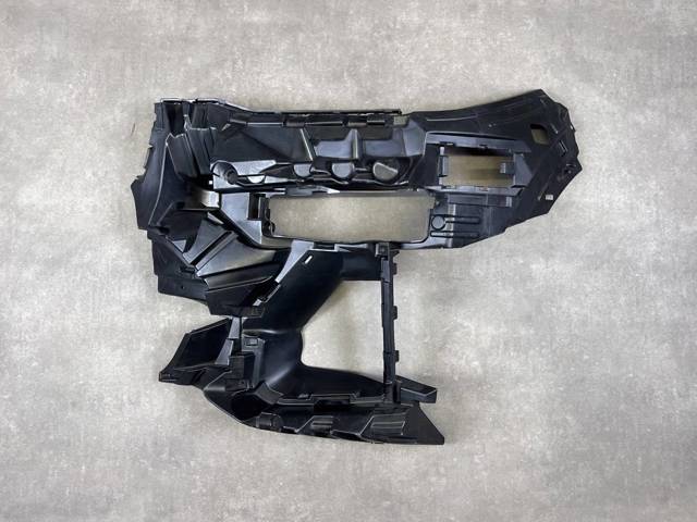51118069891 BMW Кронштейн крепления противотуманной фары левой купить в Львов