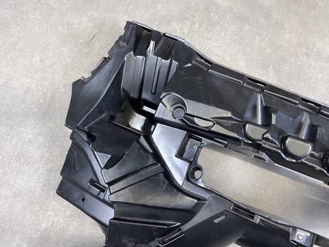 BMW 51118069891 Кронштейн крепления противотуманной фары левой в наличии Полтава