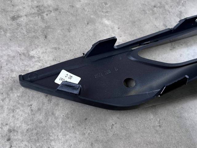 51118074260 BMW Ободок (окантовка) фары противотуманной правой купить в Кривой Рог