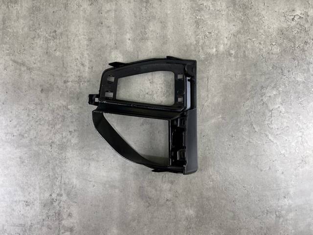 BMW 51118074269 Накладка бампера переднего левая в наличии Одесса