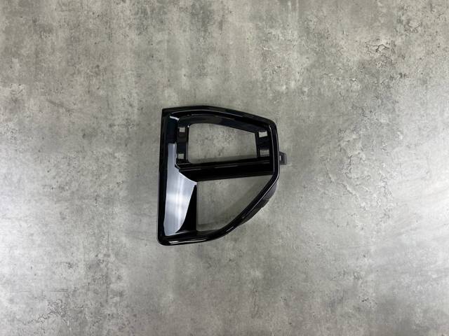 51118074269 BMW Накладка бампера переднего левая купить в Черновцы
