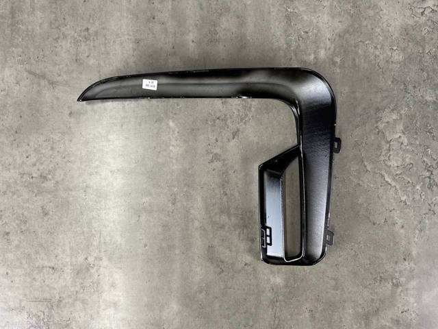 51118079588 BMW Молдинг бампера переднего правый купить в Николаев