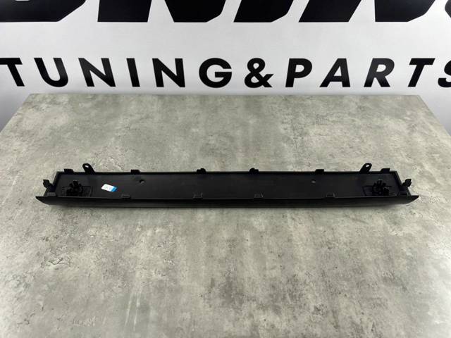 BMW 51118099656 Накладка бампера переднего центральная в наличии Черкассы