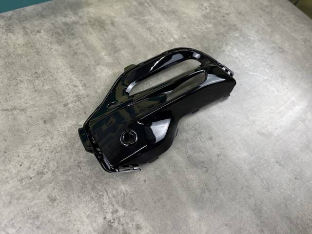 BMW 51118099731 Ободок (окантовка) фары противотуманной левой в наличии Тернополь