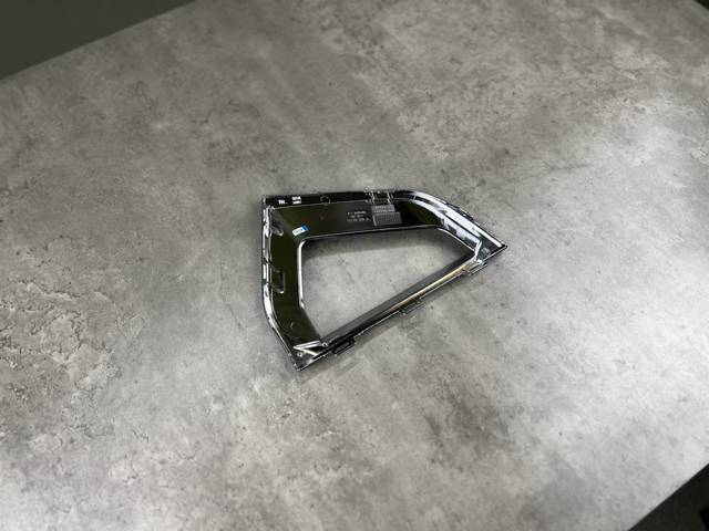 BMW 51119463482 Молдинг решетки бампера переднего правый в наличии Харьков