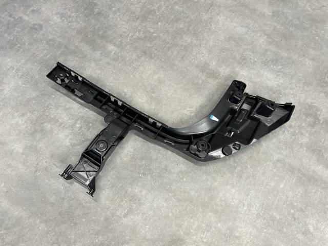 BMW 51127381119 Кронштейн бампера заднего левый в наличии Каменское