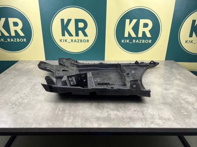 BMW 51127387299 Кронштейн бампера заднего левый в наличии Киев