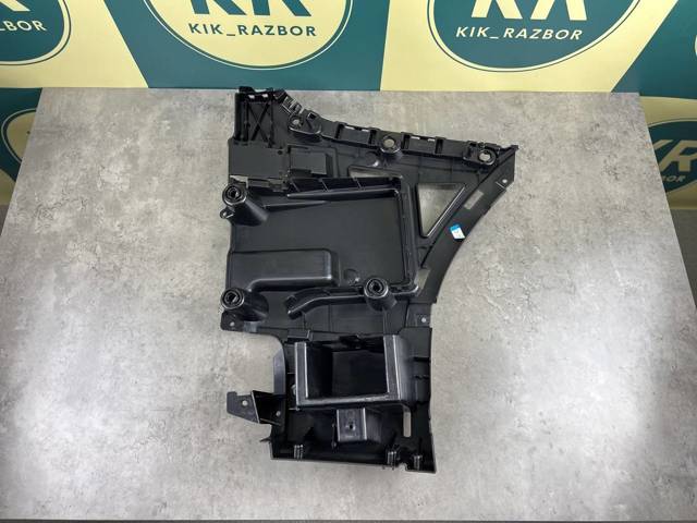 BMW 51127400667 Направляющая заднего бампера левая в наличии Кривой Рог