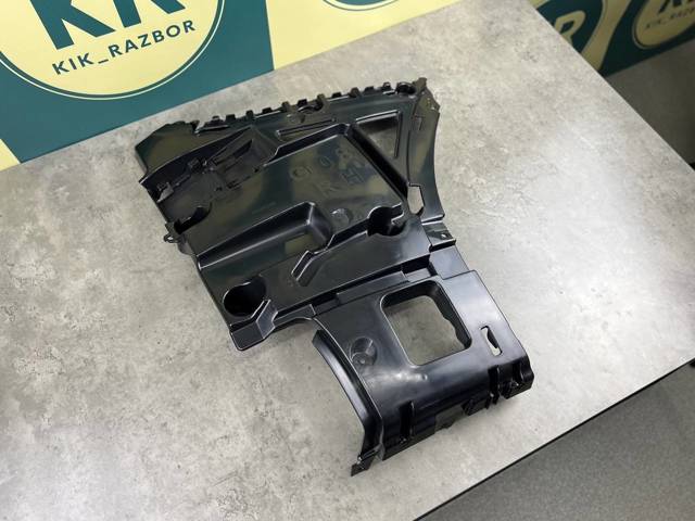 51127400668 BMW Направляющая заднего бампера правая купить в Житомир