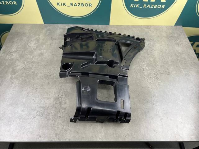 51127400668 BMW Направляющая заднего бампера правая купить в Чернигов