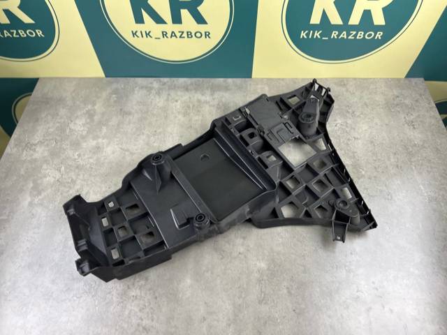 BMW 51128069247 Кронштейн бампера заднего внешний левый в наличии Павлоград