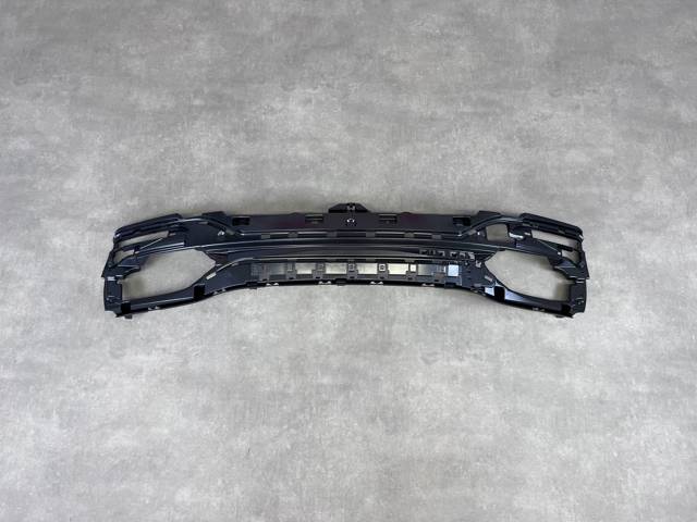 BMW 51128074015 Кронштейн бампера заднего центральный в наличии Днепр